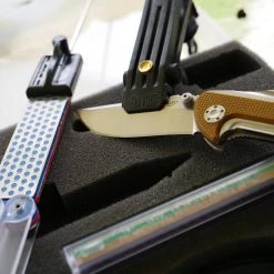 Diafold Magna-Guide Kit with Extra-Extra Fine/Extra-Fine and Fine/Coarse in Sturdy Case by DMT -Bessey Sales dmt sharpening stones magkit 4 4f 1000