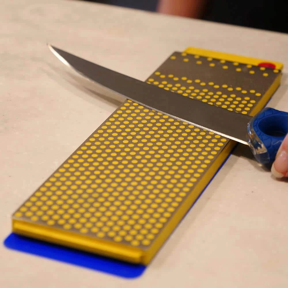 10 in. DuoSharp Bench Stone Coarse / Extra-Coarse by DMT 2 10 in. DuoSharp Bench Stone Coarse / Extra-Coarse by DMT - Image 2