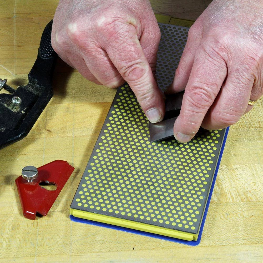 10 in. DuoSharp Bench Stone Extra-Fine/Fine by DMT 4 10 in. DuoSharp Bench Stone Extra-Fine/Fine by DMT - Image 4